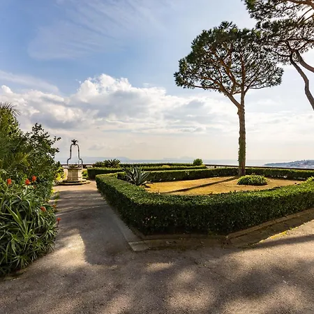 Corte Belvedere Napoli